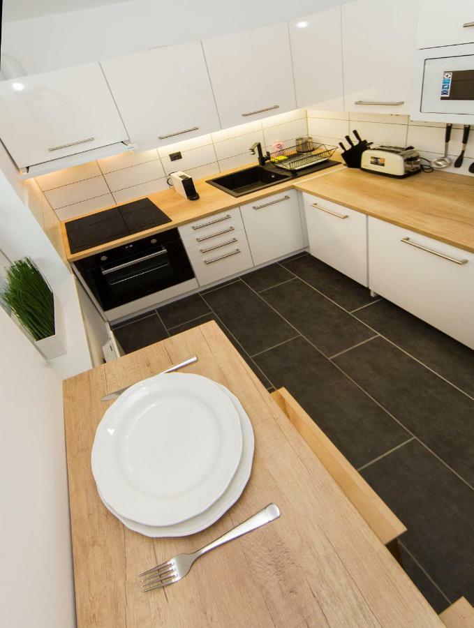 Res Apartman Эгер Экстерьер фото