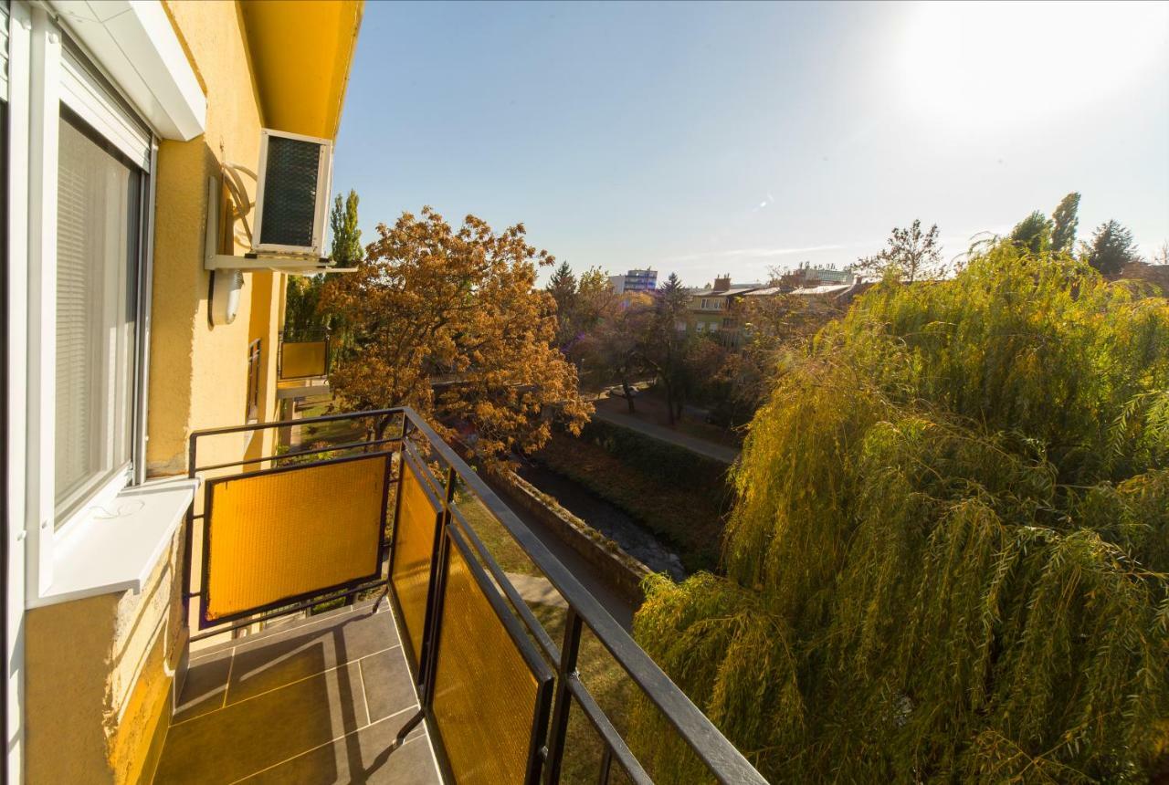Res Apartman Эгер Экстерьер фото