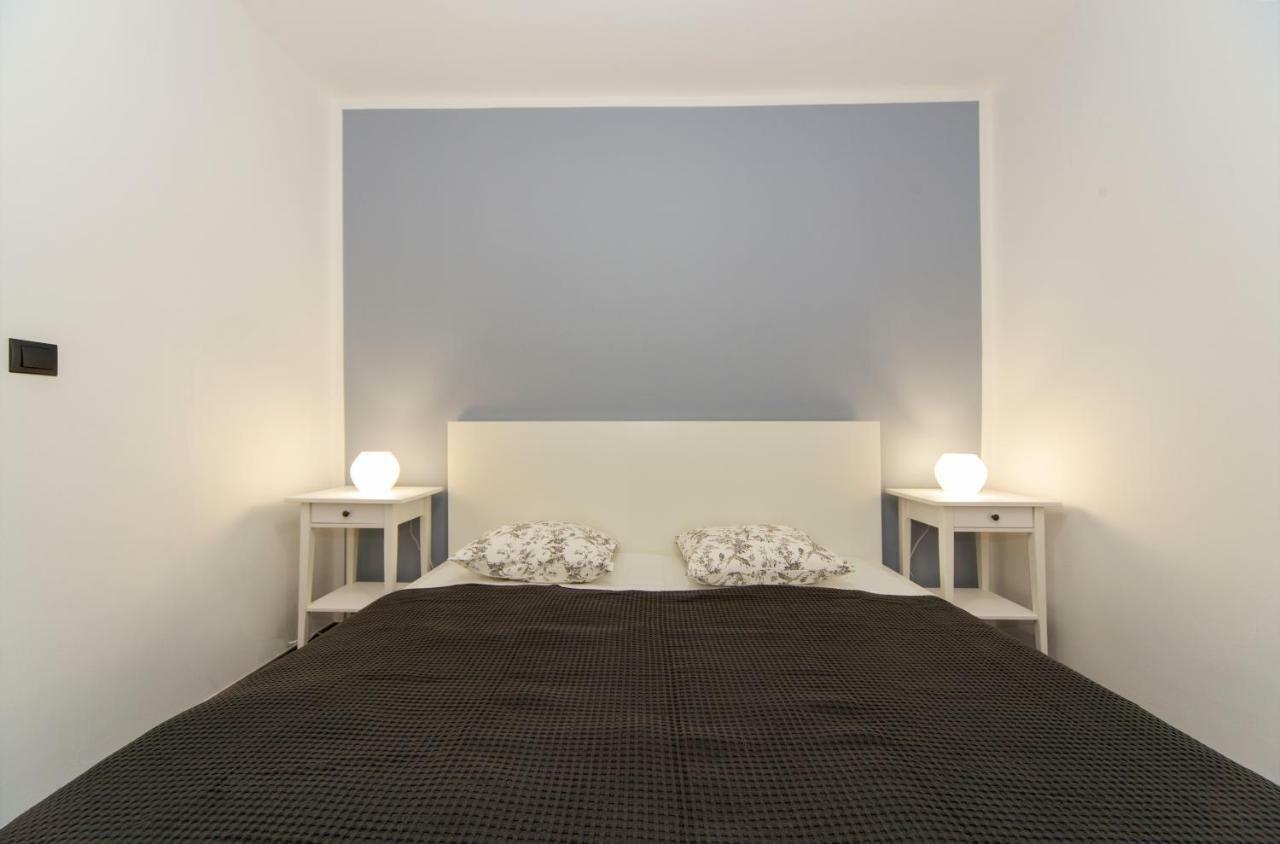 Res Apartman Эгер Экстерьер фото