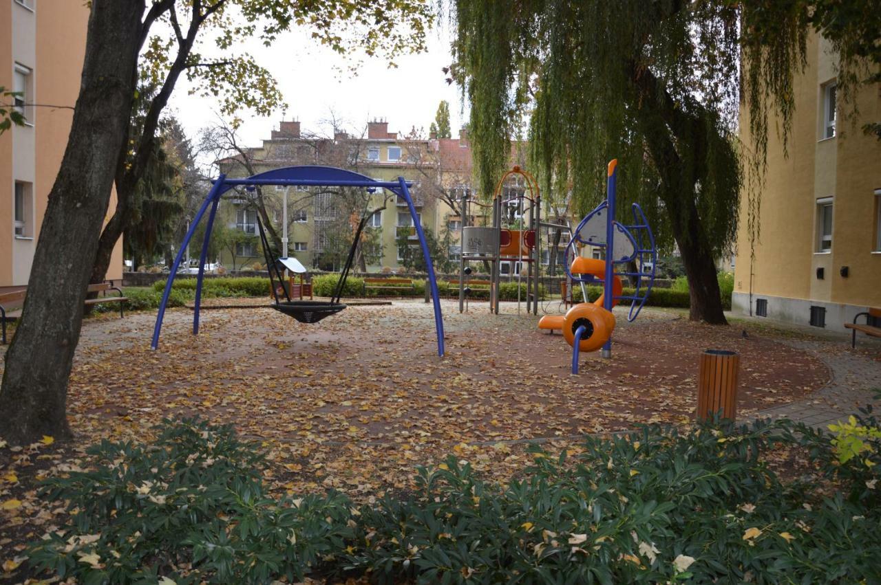 Res Apartman Эгер Экстерьер фото